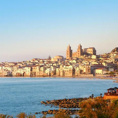 Isi07222 Dya * Cefalù